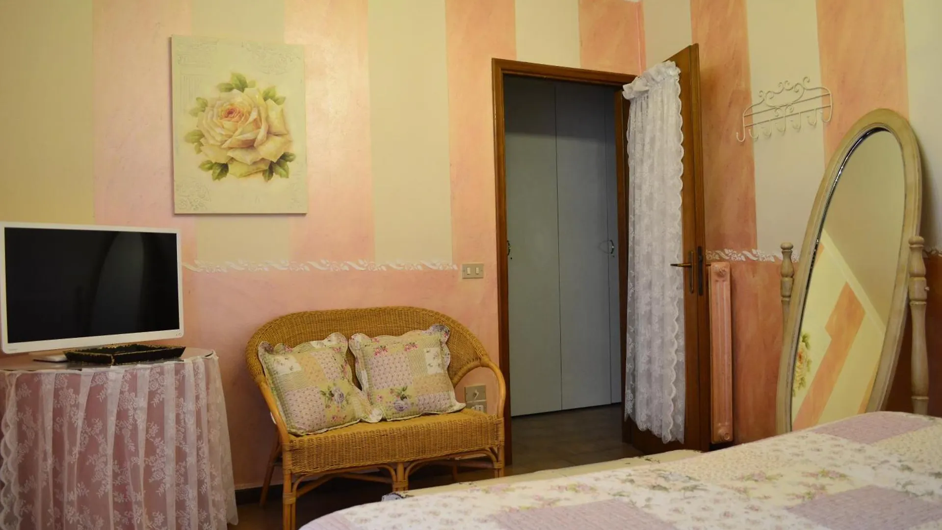 Relais De La Place Desenzano del Garda Appartamento