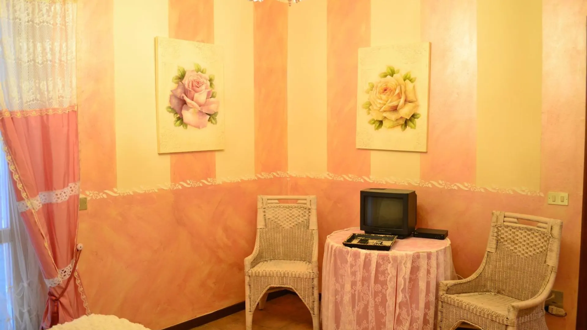 Appartamento Relais De La Place Desenzano del Garda Italia