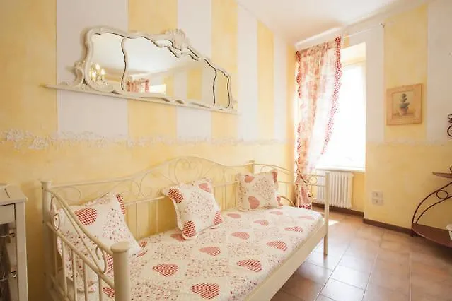 Relais De La Place Desenzano del Garda Appartamento