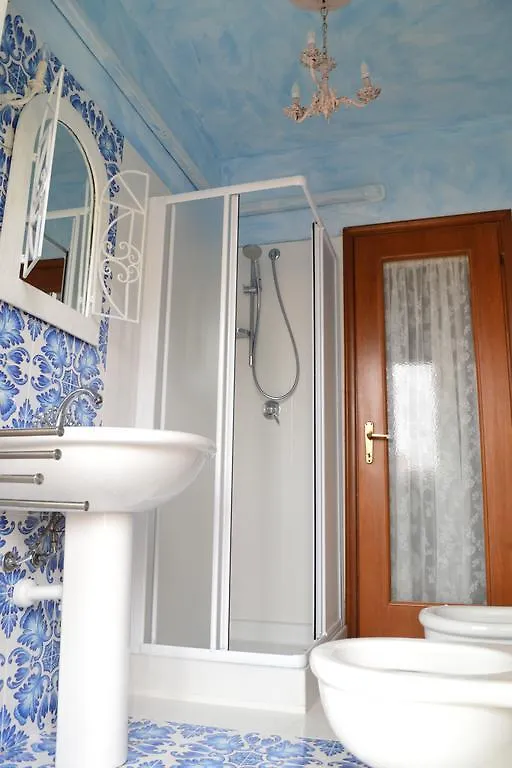 Relais De La Place Desenzano del Garda Appartamento