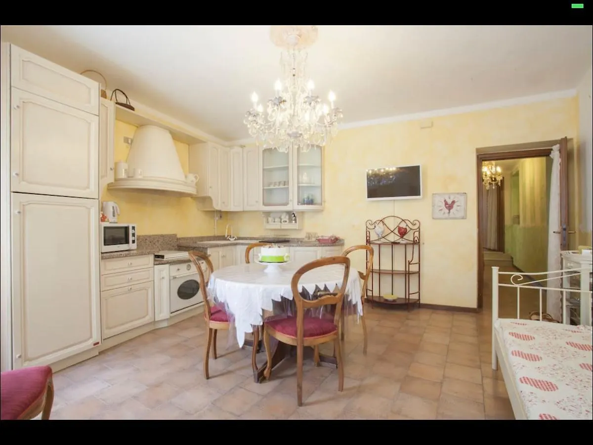 Appartamento Relais De La Place Desenzano del Garda